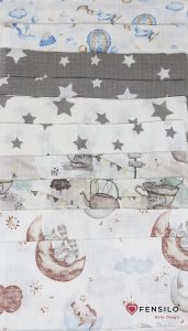 Baby Mulltücher; Mullwindeln; Spucktücher; fensilo; mulltücher baby; mulltücher baby mädchen; spucktücher baby; spucktücher baby mädchen; spucktuch junge; Fensilo baby; Fensilo baby blanket; blanket; baby blanket; newborn; object; knitted; top view; Fensilo.com; white blanket; white; background; beautiful; indoors; sheet; cover; fabric; wash; cushion; bed; polyester; satin; protection; swaddle blanket; comfortable; cotton; hypoallergenic; cute; design; washable; warm; comfy; care; soft; bedroom; set; size; crib; baby crib; outdoor; playground; vacation; park; sleep; colorful; breathable; layers; 2 layers; premium; materials; premium materials; high-quality; quality; unisex; 10 set blankets; gray; grau; mouse; girrafe; balloon; stars;