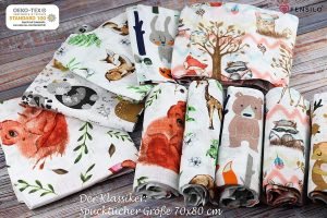 Baby Mulltücher; Mullwindeln; Spucktücher; fensilo; mulltücher baby; mulltücher baby mädchen; spucktücher baby; spucktücher baby mädchen; spucktuch junge; Fensilo baby; Fensilo baby blanket; blanket; baby blanket; newborn; object; knitted; top view; Fensilo.com; white blanket; white; background; beautiful; indoors; sheet; cover; fabric; wash; cushion; bed; polyester; satin; protection; swaddle blanket; comfortable; cotton; hypoallergenic; cute; design; washable; warm; comfy; care; soft; bedroom; set; size; crib; baby crib; outdoor; playground; vacation; park; sleep; colorful; breathable; layers; 2 layers; premium; materials; premium materials; high-quality; quality; unisex; 10 set blankets; forest animals; adorable animlas; animal design