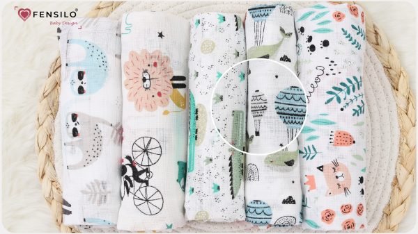 Baby Mulltücher; Mullwindeln; Spucktücher; fensilo; mulltücher baby; mulltücher baby mädchen; spucktücher baby; spucktücher baby mädchen; spucktuch junge; Fensilo baby; Fensilo baby blanket; blanket; baby blanket; newborn; object; knitted; top view; Fensilo.com; white blanket; white; background; beautiful; indoors; sheet; cover; fabric; wash; cushion; bed; polyester; satin; protection; swaddle blanket; comfortable; cotton; hypoallergenic; cute; design; washable; warm; comfy; care; soft; bedroom; set; size; crib; baby crib; outdoor; playground; vacation; park; sleep; colorful; breathable; layers; 2 layers; premium; materials; premium materials; high-quality; quality; unisex; 5 set blankets; animals; cat,whale,dog,crocodile,adorable animals; leaves; paws; flowers;