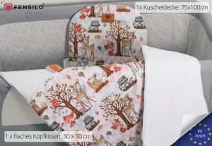 Baby Mulltücher; Mullwindeln; Spucktücher; fensilo; mulltücher baby; mulltücher baby mädchen; spucktücher baby; spucktücher baby mädchen; spucktuch junge; Fensilo baby; Fensilo baby blanket; blanket; baby blanket; unisex; muslin baby blanket; muslin girl blanket; muslin boy blanket; newborn; object; knitted; top view; Fensilo.com; beautiful; indoors; sheet; female; cover; fabric; wash; cushion; bed; polyester; satin; feminine; girly; protection; white; swaddle blanket; pillow; white pillow; comfortable; cotton; hypoallergenic; cute; design; washable; girl; baby girl; warm; comfy; care; soft; bedroom; set; size; baby pillow; adorable blanket; premium cotton; animals; fox; deer; tree; owl; brown blanket; red fox; squirrel; squirrel on the tree; cute animals; adorable animals; white background;