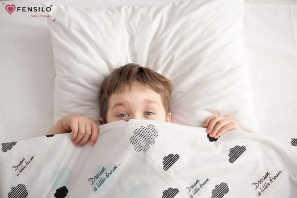 Baby Mulltücher; Mullwindeln; Spucktücher; fensilo; mulltücher baby; mulltücher baby mädchen; spucktücher baby; spucktücher baby mädchen; spucktuch junge; Fensilo baby; Fensilo baby blanket; blanket; baby blanket; newborn; object; knitted; top view; Fensilo.com; beautiful; indoors; sheet; female; male; cover; fabric; wash; cushion; bed; polyester; satin; feminine; protection; white; swaddle blanket; pillow; white pillow; comfortable; cotton; hypoallergenic; cute; design; washable; girl; boy; baby boy; baby girl; warm; comfy; care; soft; bedroom; set; size; baby pillow; adorable blanket; white background; clouds; colorful clouds; Dream a little dream; black clouds; blue clouds; grey clouds; gray baby blanket; gray blanket;
