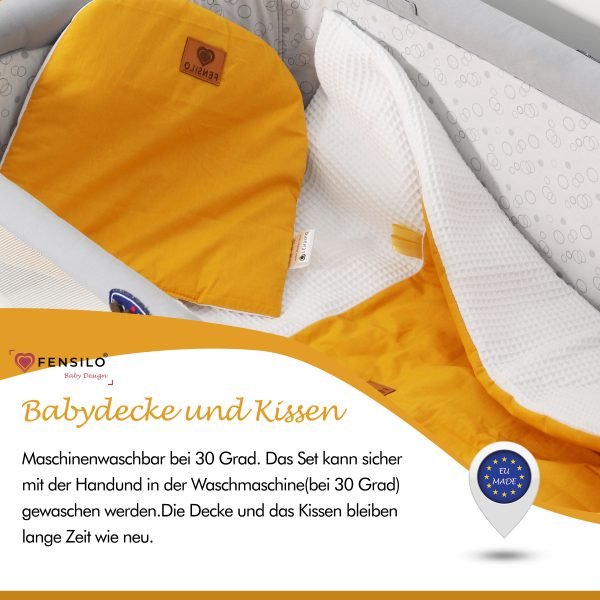 Baby Mulltücher; Mullwindeln; Spucktücher; fensilo; mulltücher baby; mulltücher baby mädchen; spucktücher baby; spucktücher baby mädchen; spucktuch junge; Fensilo baby; Fensilo baby blanket; blanket; baby blanket; muslin baby blanket; muslin girl blanket; baby boy blanket; muslin baby boy blanket; newborn; object; knitted; top view; Fensilo.com; beautiful; indoors; sheet; female; male; cover; fabric; wash; cushion; bed; polyester; satin; feminine; girly; protection; white; swaddle blanket; pillow; white pillow; comfortable; cotton; hypoallergenic; cute; design; washable; girl; boy; baby boy; baby girl; warm; comfy; care; soft; bedroom; set; size; baby pillow; adorable blanket; white background; mustard; mustard blanket; white and mustard; mustard pillow;