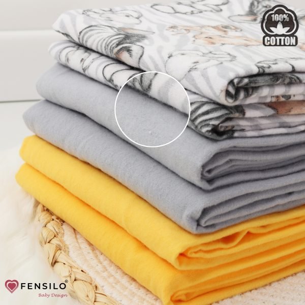 Baby Mulltücher; Mullwindeln; Spucktücher; fensilo; mulltücher baby; mulltücher baby mädchen; spucktücher baby; spucktücher baby mädchen; spucktuch junge; Fensilo baby; Fensilo baby blanket; blanket; baby blanket; newborn; object; knitted; top view; Fensilo.com; white blanket; white; background; beautiful; indoors; sheet; cover; fabric; wash; cushion; bed; polyester; satin; protection; swaddle blanket; comfortable; cotton; hypoallergenic; cute; design; washable; warm; comfy; care; soft; bedroom; set; size; crib; baby crib; outdoor; playground; vacation; park; sleep; colorful; breathable; layers; 2 layers; premium; materials; premium materials; high-quality; quality; unisex; 6 set blankets; Yellow; Gray; Cute animals; adorable animals; baby elephant; baby lion;