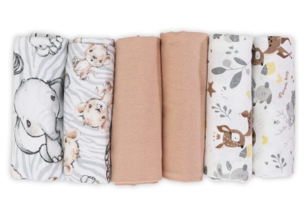 Baby Mulltücher; Mullwindeln; Spucktücher; fensilo; mulltücher baby; mulltücher baby mädchen; spucktücher baby; spucktücher baby mädchen; spucktuch junge; Fensilo baby; Fensilo baby blanket; blanket; baby blanket; newborn; object; knitted; top view; Fensilo.com; white blanket; white; background; beautiful; indoors; sheet; cover; fabric; wash; cushion; bed; polyester; satin; protection; swaddle blanket; comfortable; cotton; hypoallergenic; cute; design; washable; warm; comfy; care; soft; bedroom; set; size; crib; baby crib; outdoor; playground; vacation; park; sleep; colorful; breathable; layers; 2 layers; premium; materials; premium materials; high-quality; quality; unisex; 6 set blankets; Brown; animal design; adorable animals; cute animals; deer; lion; elephant; zebra;