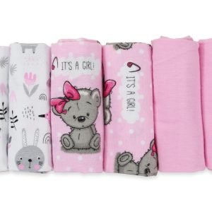 Baby Mulltücher; Mullwindeln; Spucktücher; fensilo; mulltücher baby; mulltücher baby mädchen; spucktücher baby; spucktücher baby mädchen; spucktuch junge; Fensilo baby; Fensilo baby blanket; blanket; baby blanket; newborn; object; knitted; top view; Fensilo.com; white blanket; white; background; beautiful; indoors; sheet; cover; fabric; wash; cushion; bed; polyester; satin; protection; swaddle blanket; comfortable; cotton; hypoallergenic; cute; design; washable; warm; comfy; care; soft; bedroom; set; size; crib; baby crib; outdoor; playground; vacation; park; sleep; colorful; breathable; layers; 2 layers; premium; materials; premium materials; high-quality; quality; unisex; 6 set blankets; girly; women; girl; pink; adorable animals; cute animals; bear; squirrel; rabbit; forest animals; maternity; pregnant;