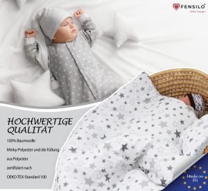 Baby Mulltücher; Mullwindeln; Spucktücher; fensilo; mulltücher baby; mulltücher baby mädchen; spucktücher baby; spucktücher baby mädchen; spucktuch junge; Fensilo baby; Fensilo baby blanket; blanket; baby blanket; newborn; object; knitted; top view; Fensilo.com; white blanket; white; background; beautiful; indoors; sheet; cover; fabric; wash; cushion; bed; polyester; satin; protection; swaddle blanket; comfortable; cotton; hypoallergenic; cute; design; washable; warm; comfy; care; soft; bedroom; set; size; crib; baby crib; outdoor; playground; vacation; park; sleep; colorful; breathable; layers; 2 layers; premium; materials; premium materials; high-quality; quality; unisex; 70cmx100xcm; soft blanket; blanket with gray stars;