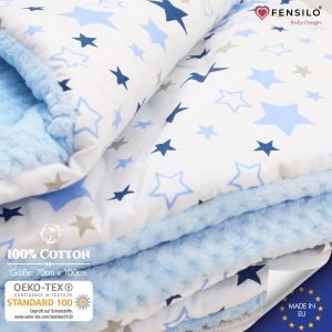 Baby Mulltücher; Mullwindeln; Spucktücher; fensilo; mulltücher baby; mulltücher baby mädchen; spucktücher baby; spucktücher baby mädchen; spucktuch junge; Fensilo baby; Fensilo baby blanket; blanket; baby blanket; newborn; object; knitted; top view; Fensilo.com; white blanket; white; background; beautiful; indoors; sheet; cover; fabric; wash; cushion; bed; polyester; satin; protection; swaddle blanket; comfortable; cotton; hypoallergenic; cute; design; washable; warm; comfy; care; soft; bedroom; set; size; crib; baby crib; outdoor; playground; vacation; park; sleep; colorful; breathable; layers; 2 layers; premium; materials; premium materials; high-quality; quality; unisex; 70cmx100xcm; soft blanket; blue with gray stars;