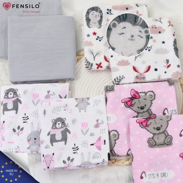 Baby Mulltücher; Mullwindeln; Spucktücher; fensilo; mulltücher baby; mulltücher baby mädchen; spucktücher baby; spucktücher baby mädchen; spucktuch junge; Fensilo baby; Fensilo baby blanket; blanket; baby blanket; newborn; object; knitted; top view; Fensilo.com; white blanket; white; background; beautiful; indoors; sheet; cover; fabric; wash; cushion; bed; polyester; satin; protection; swaddle blanket; comfortable; cotton; hypoallergenic; cute; design; washable; warm; comfy; care; soft; bedroom; set; size; crib; baby crib; outdoor; playground; vacation; park; sleep; colorful; breathable; layers; 2 layers; premium; materials; premium materials; high-quality; quality; unisex; 8 set blankets; girly; women; girl; pink; adorable animals; cute animals; bear; squirrel; rabbit; forest animals; maternity; pregnant; Gray;