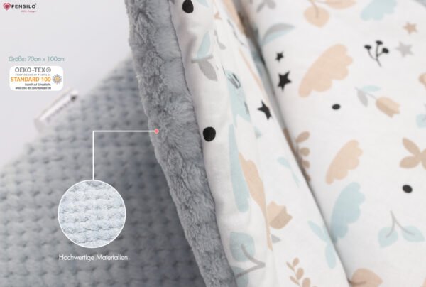 Baby Mulltücher; Mullwindeln; Spucktücher; fensilo; mulltücher baby; mulltücher baby mädchen; spucktücher baby; spucktücher baby mädchen; spucktuch junge; Fensilo baby; Fensilo baby blanket; blanket; baby blanket; newborn; object; knitted; top view; Fensilo.com; background; beautiful; indoors; sheet; cover; fabric; wash; cushion; bed; polyester; satin; protection; swaddle blanket; comfortable; cotton; hypoallergenic; cute; design; washable; warm; comfy; care; soft; bedroom; set; size; baby pillow; crib; baby crib; outdoor; playground; vacation; park; sleep; colorful; breathable; layers; 2 layers; premium; materials; premium materials; high-quality; quality; indoor; girl; baby girl; rainbow; colorful rainbow; pregnant; maternity; adorable blanket; pretty design; baby girl blanket;