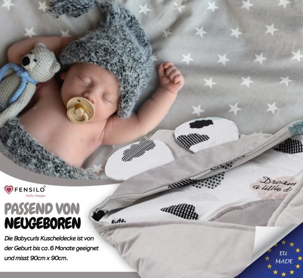 Baby Mulltücher; Mullwindeln; Spucktücher; fensilo; mulltücher baby; mulltücher baby mädchen; spucktücher baby; spucktücher baby mädchen; spucktuch junge; Fensilo baby; Fensilo baby blanket; blanket; baby blanket; newborn; object; knitted; top view; Fensilo.com; background; beautiful; indoors; sheet; cover; fabric; wash; cushion; bed; polyester; satin; protection; swaddle blanket; comfortable; cotton; hypoallergenic; cute; design; washable; warm; comfy; care; soft; bedroom; set; size; baby pillow; crib; baby crib; outdoor; playground; vacation; park; sleep; colorful; breathable; layers; 2 layers; premium; materials; premium materials; high-quality; quality; indoor; boy; boy blanket; baby boy; bear; animals; adorable; high quality;